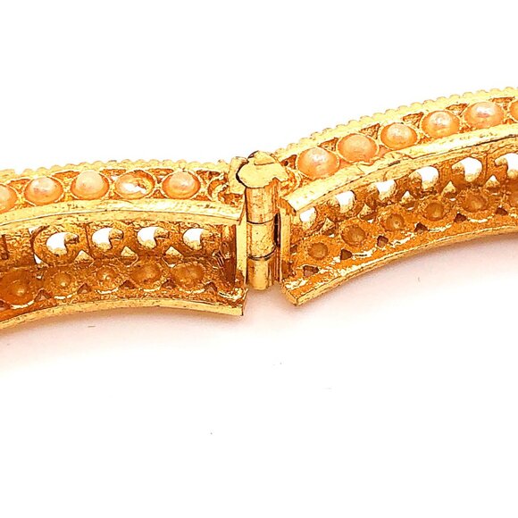 Set of 2 Vintage Gold Tone Filigree Hinged Bangle Bracelets - Picture 11 of 15